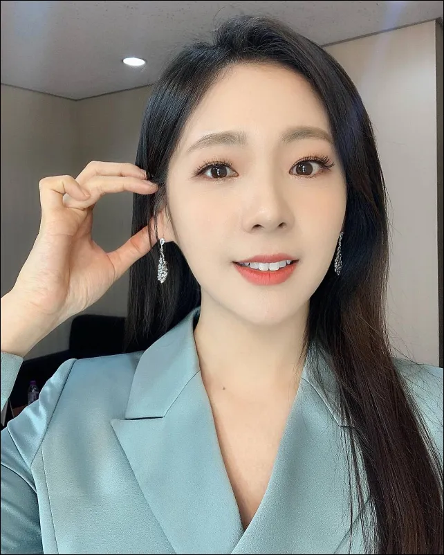 이담-아나운서-나이