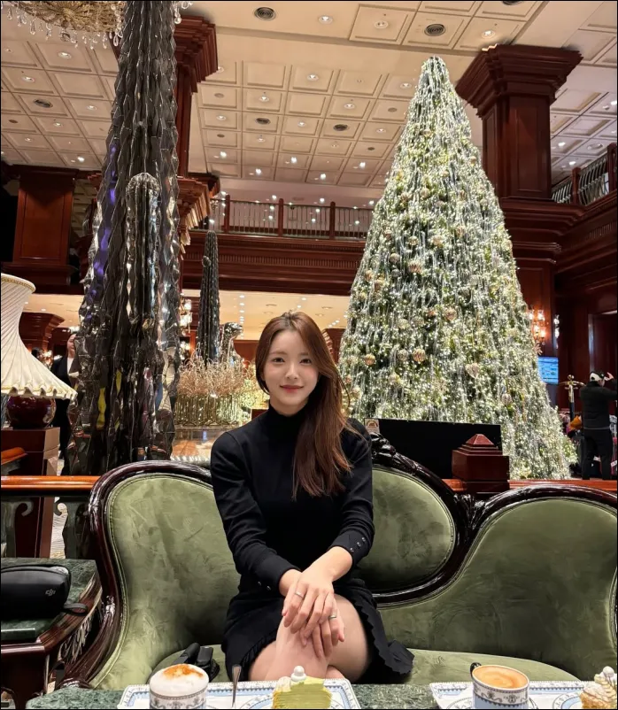 김나연-아나운서-각선미