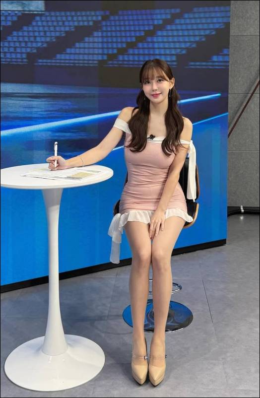 김윤희-아나운서-인스타