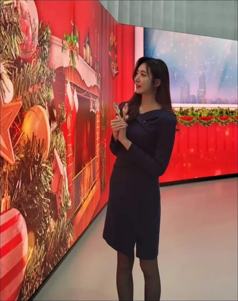남유진-기상캐스터-검스